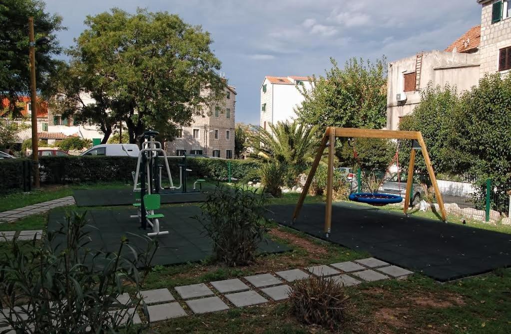 Studio Apartment Sretna Split Buitenkant foto